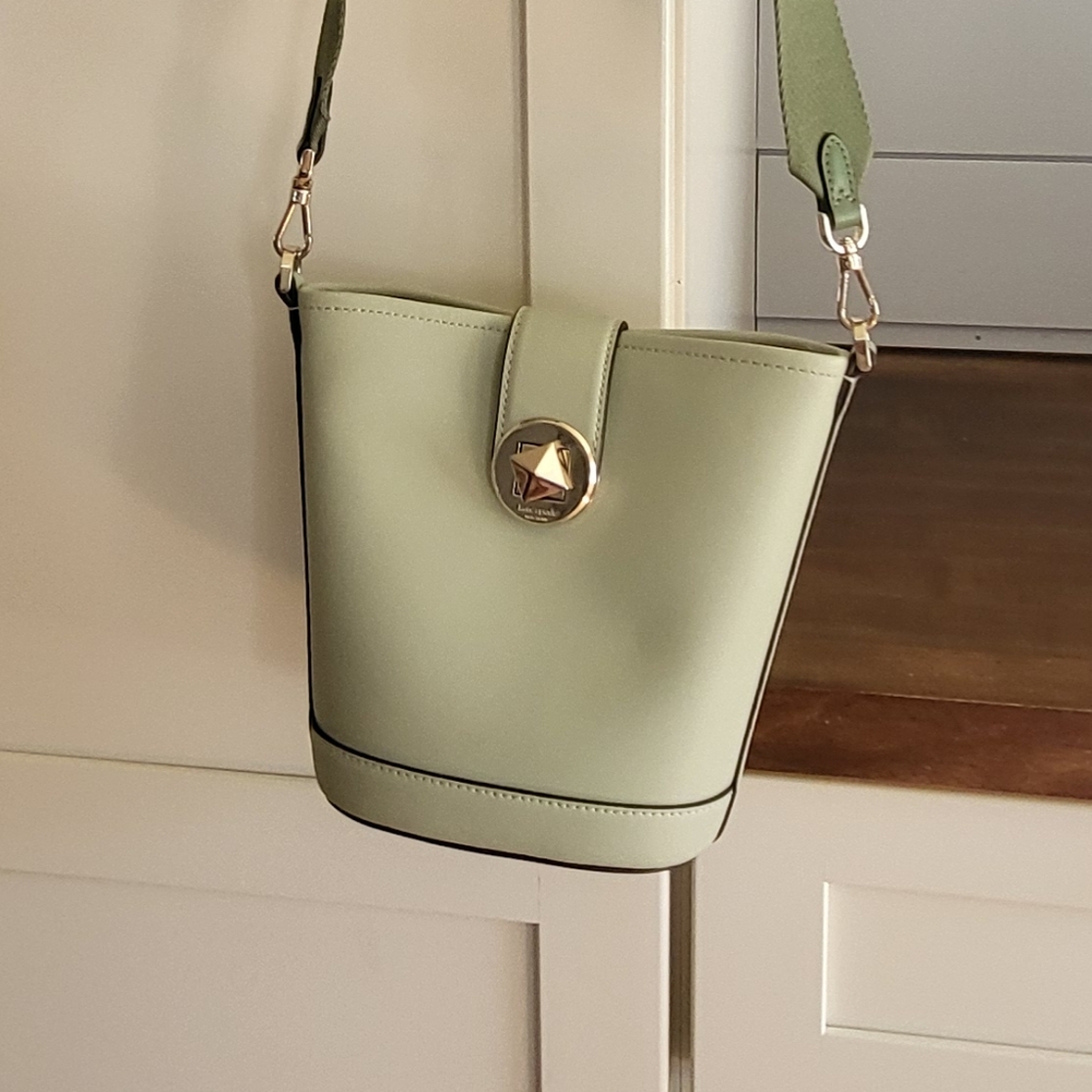 Kate spade bucket purse